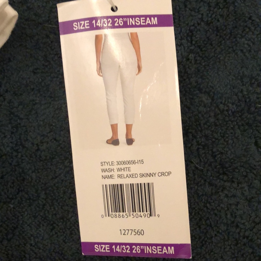 Jessica Simpson Relaxed Skinny cropped cuffed jeans - Picture 6 of 6